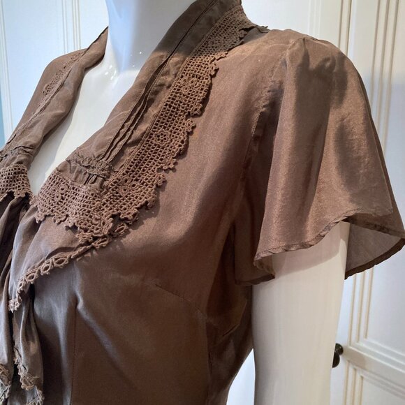 Lucky brand button front lace trim silk blouse Sz M square collar flutter sleeve - Picture 3 of 14